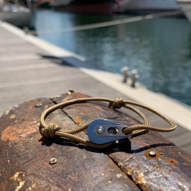 We wish you a sunny week-end ☀️☀️☀️☀️☀️☀️☀️☀️☀️☀️☀️☀️☀️☀️
.

#pic#mood#picoftheday#pulley #bracelet#new#luxury#accesories#collection#gold#vibes#goodvibes#instalove#lovely#sea#sun#friends#friendship#pleasure#night#latitude46#sea#lifestyle#regatta#sailing#bespoke
